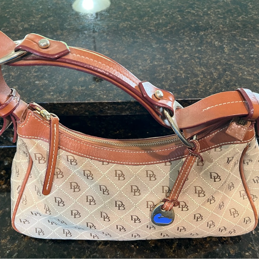 Dooney & Bourke Purse